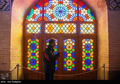 ترتیل خوانی و تفسیر قرآن کریم در مسجد نصیرالملک