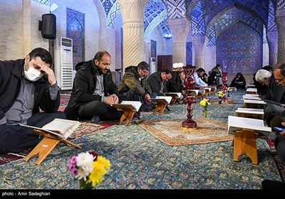 ترتیل خوانی و تفسیر قرآن کریم در مسجد نصیرالملک