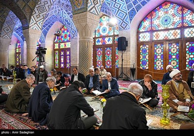 ترتیل خوانی و تفسیر قرآن کریم در مسجد نصیرالملک