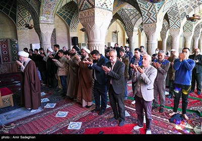 ترتیل خوانی و تفسیر قرآن کریم در مسجد نصیرالملک