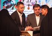 تجلیل از والدین ورزشکاران مدال‌آور بوشهری