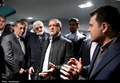 بازدید رئیس جمهور از نمایشگاه دارو و تجهیزات پزشکی پردیس