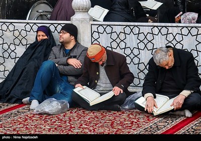 جز خوانی قرآن کریم در حرم مطهر امام رضا (ع)
