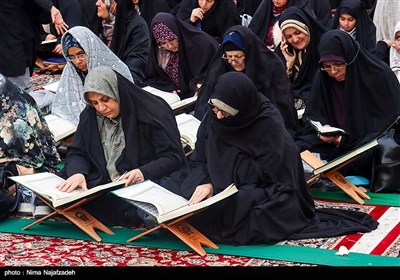 جز خوانی قرآن کریم در حرم مطهر امام رضا (ع)
