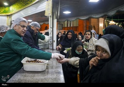 پذیرایی از زائران رضوی توسط هیئت عشاق الحسن (ع) شاهچراغ