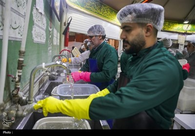 پذیرایی از زائران رضوی توسط هیئت عشاق الحسن (ع) شاهچراغ