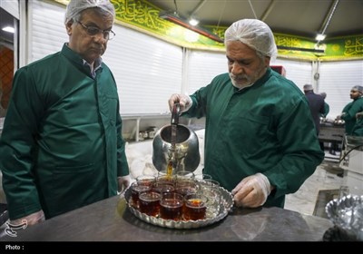 پذیرایی از زائران رضوی توسط هیئت عشاق الحسن (ع) شاهچراغ