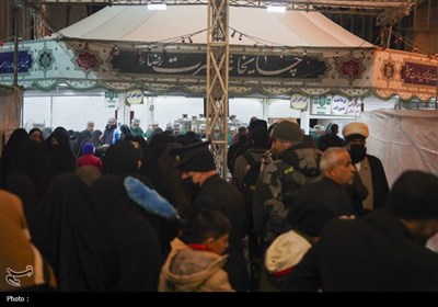 پذیرایی از زائران رضوی توسط هیئت عشاق الحسن (ع) شاهچراغ