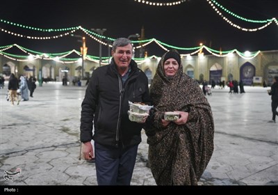 پذیرایی از زائران رضوی توسط هیئت عشاق الحسن (ع) شاهچراغ