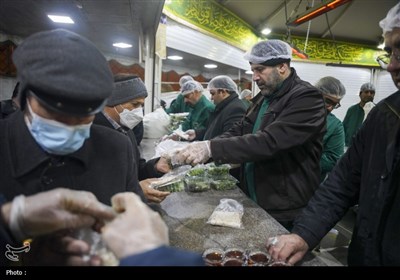 پذیرایی از زائران رضوی توسط هیئت عشاق الحسن (ع) شاهچراغ