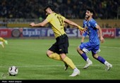 دیدار تیم فوتبال سپاهان با استقلال خوزستان