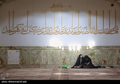 مراسم جزخوانی قرآن کریم در حرم حضرت معصومه (ع)