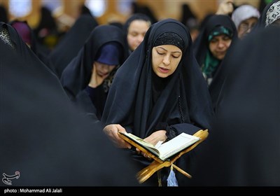 مراسم جزخوانی قرآن کریم در حرم حضرت معصومه (ع)