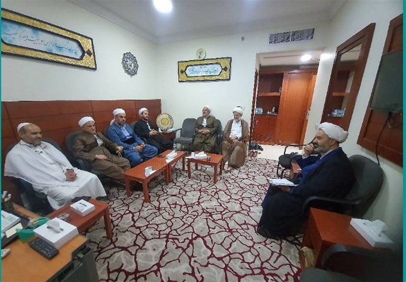 دیدار علمای اهل سنت کاروان‌ها با مسئول بعثه در مکه