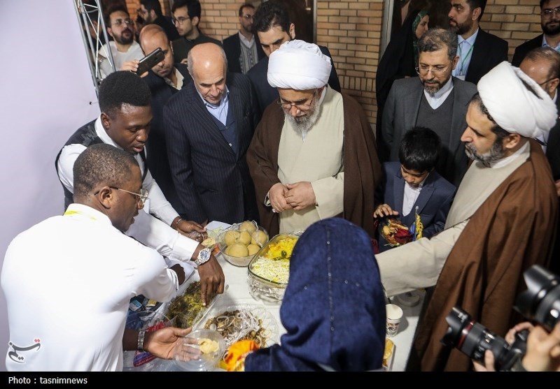 برگزاری بزرگترین جشنواره افطار ملل در دانشگاه اهل‌بیت (ع)