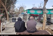 برگزاری آئین غبارروبی و گل‌افشانی مزار شهدای دفاع مقدس در قطعه 25