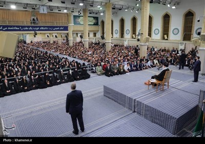 دیدار رمضانی دانشجویان با رهبر معظم انقلاب