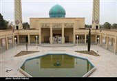 گنبد فیروزه‌ای مسجد باقرالعلوم؛ نماد آرامش در فضای علمی دانشگاه کرمان