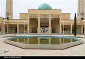 گنبد فیروزه‌ای مسجد باقرالعلوم؛ نماد آرامش در فضای علمی دانشگاه کرمان