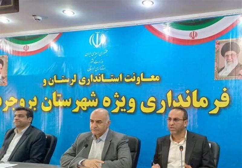 حمایت مالی ۷۵۰ معلم لرستانی از مدارس محروم