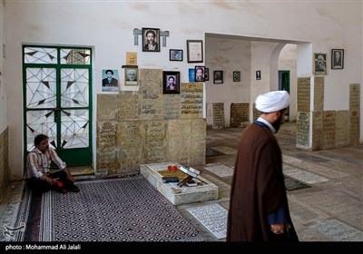 زیارت اهل قبور در پنجشنبه آخر سال - قم