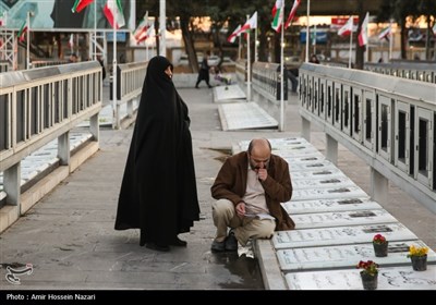 زیارت اهل قبور در پنجشنبه آخر سال - قزوین