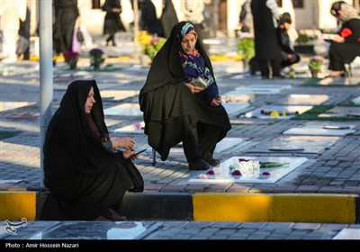 زیارت اهل قبور در پنجشنبه آخر سال - قزوین
