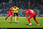دیدار تیم های فوتبال نساجی مازندران و سپاهان اصفهان