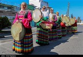 Встреча Новруза карнавальным парадом в Гиляне