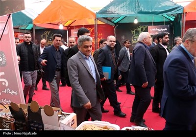 بازدید فرماندار و شهردار مشهد از فروشگاه‌های عرضه محصولات غذایی و کالاهای اساسی