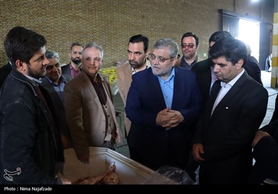 بازدید فرماندار و شهردار مشهد از فروشگاه‌های عرضه محصولات غذایی و کالاهای اساسی