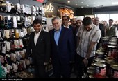 بازدید فرماندار و شهردار مشهد از فروشگاه‌های عرضه محصولات غذایی و کالاهای اساسی