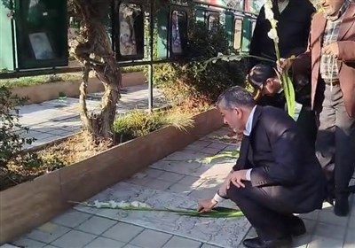 گلباران مزار شهدا در امامزاده محمد (ع) کرج