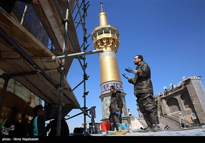 شستشو و تنظیف گنبد رضوی