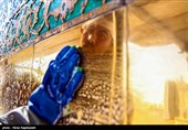 شستشو و تنظیف گنبد رضوی