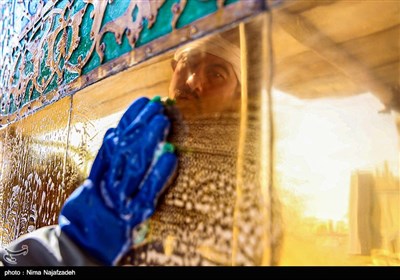 شستشو و تنظیف گنبد رضوی