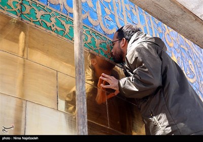 شستشو و تنظیف گنبد رضوی
