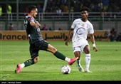 دیدار تیم های فوتبال ذوب آهن و استقلال