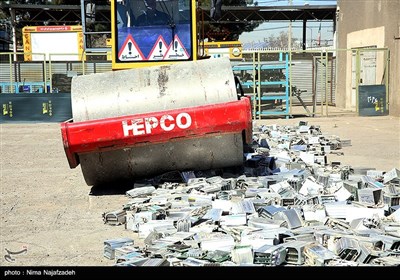 امحای بیش از 3 هزار دستگاه ماینر غیرمجاز - مشهد
