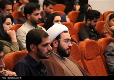 آیین تجلیل از جوانان برتر استان کرمان 