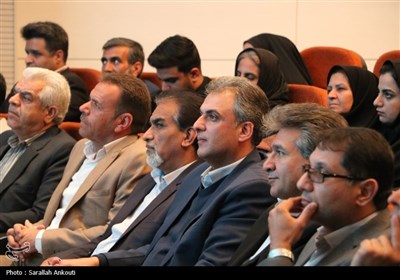 آیین تجلیل از جوانان برتر استان کرمان 