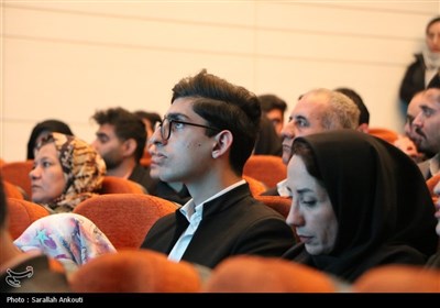 آیین تجلیل از جوانان برتر استان کرمان 