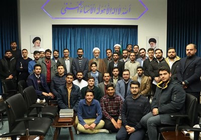 دیدار جمعی از جوانان با آیت الله مظفری امام جمعه قزوین
