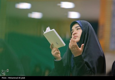 مراسم احیاء شب نوزدهم ماه مبارک رمضان در حرم مطهر حضرت معصومه (س)