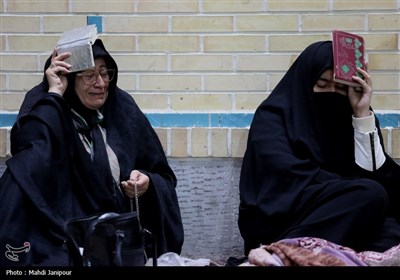 نخستین شب قدر در گلستان شهدای اصفهان