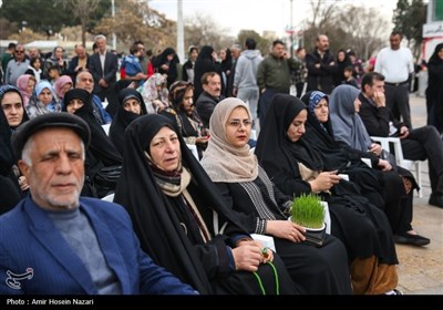 مراسم سال تحویل در گلزار شهدای قزوین