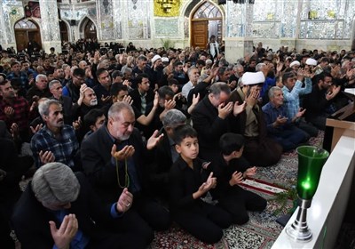 لحظه تحویل سال نو با حضور استاندار خراسان جنوبی در جمع مردم