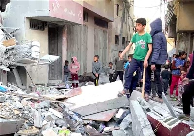مئات الشهداء من الأطفال والنساء إثر عودة العدوان الإسرائیلی على غزة من جدید