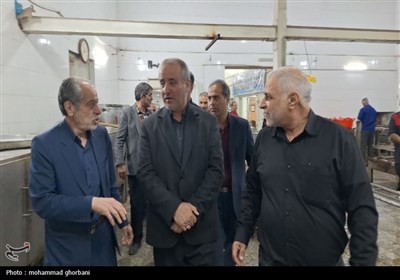 پخت و توزیع غذای گرم توسط مرکز نیکوکاری و دارالایتام هیأت ابوالفضلی بیرجند