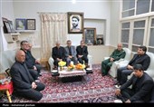 حضور مدیران ارشد استان در جمع خانواده شهیدان رحیمی